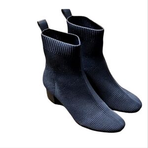 Everlane The Glove Boot Stone Grey Ribbed Stretch knit Women size 9